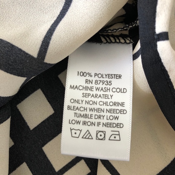 Susan Graver Printed Feather Weave Button Front Shirt, Size 16 - Picture 14 of 15